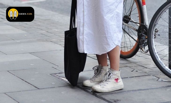 WHAT SHOES TO WEAR WITH MIDI DRESS-Slip-On Sneakers 